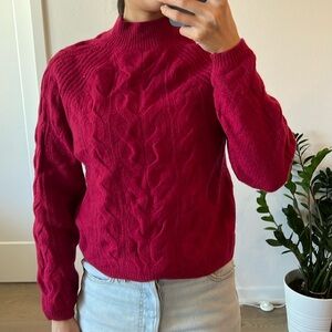 Banana republic magenta pink cable knit Italian yarn sweater